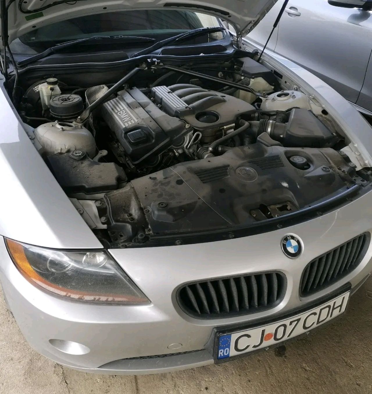 Dezmembrez BMW Z4 e85 2003 2.0i N46 B20