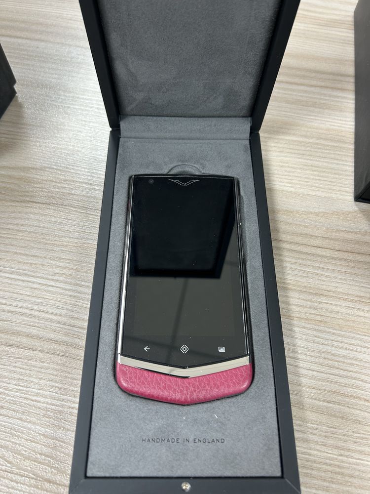 Vertu Constellation V