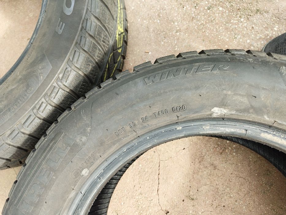 Anvelope de iarna 215/60 r16 95h,pretul este pentru toate