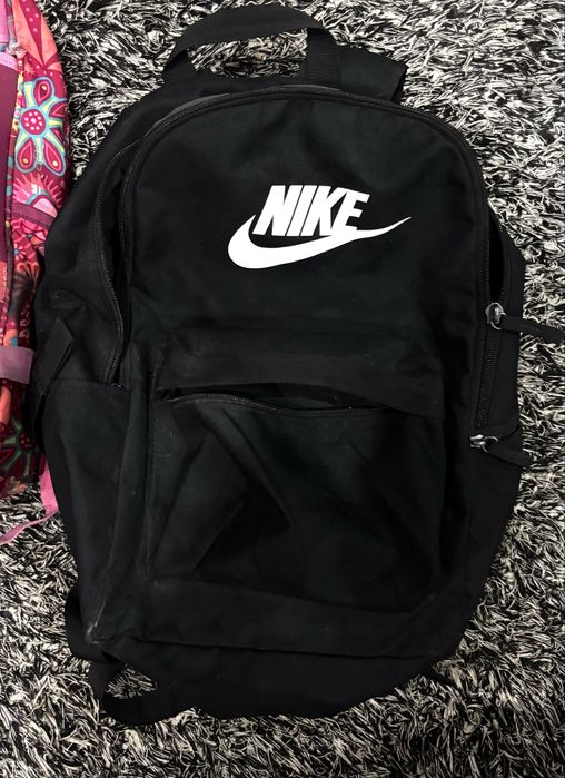 Оригинална Nike черна раница