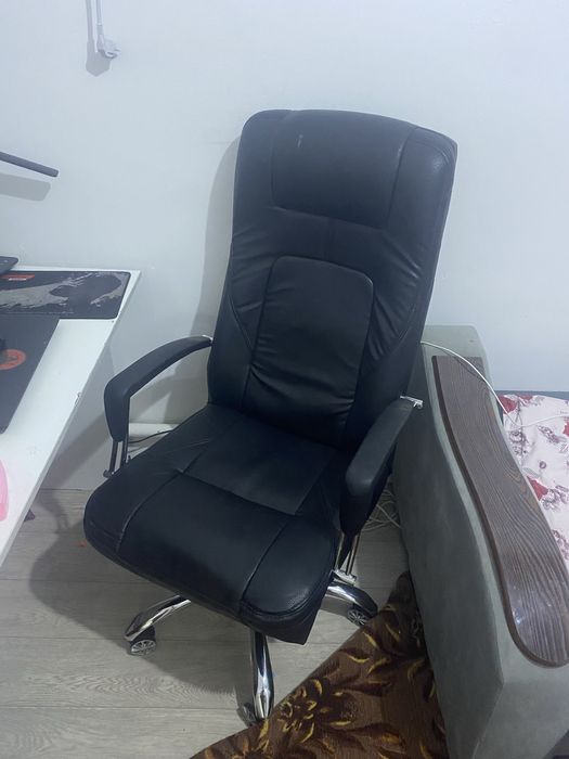 Продам кресло в хорошем состоянии