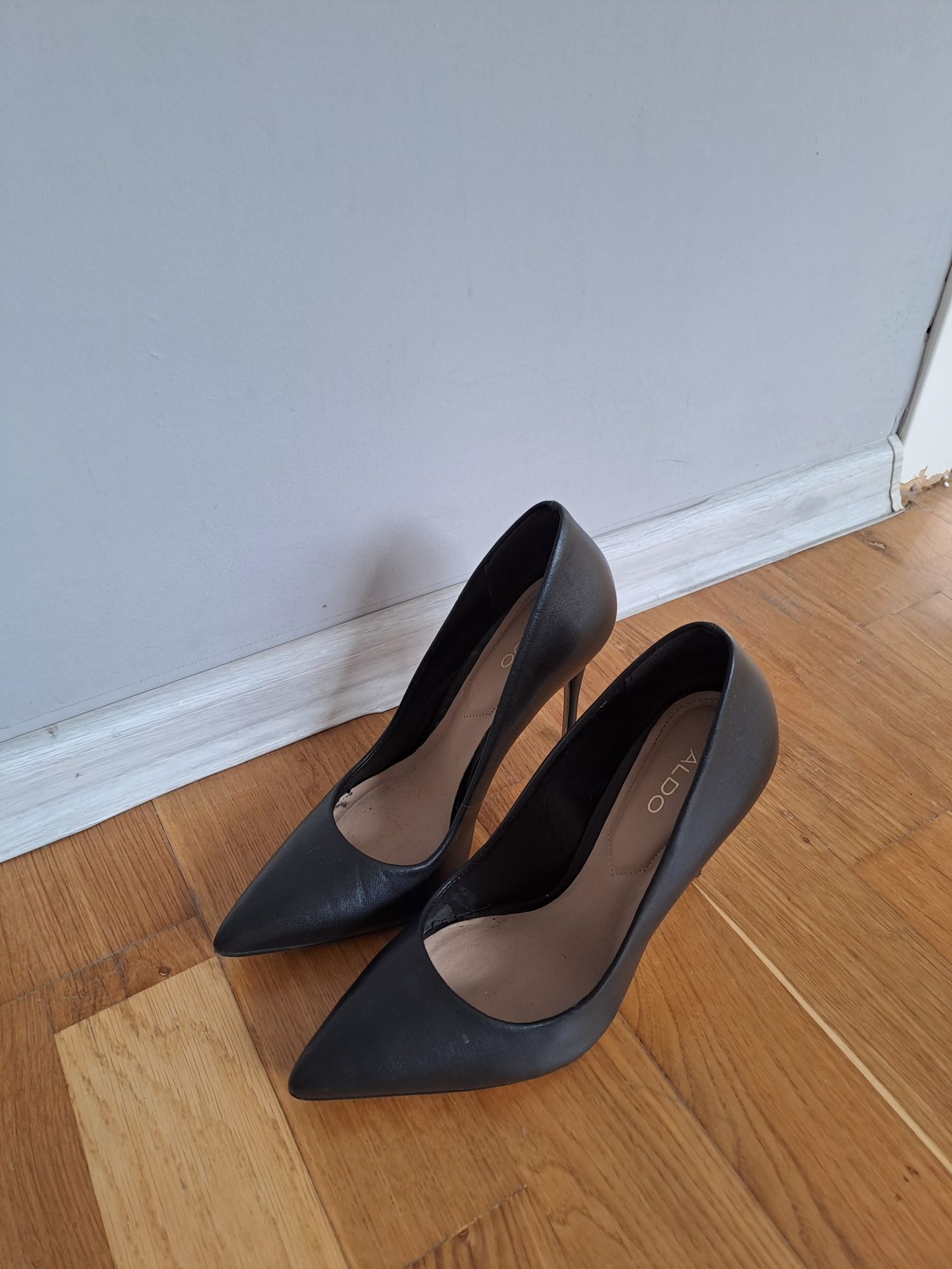 Дамски обувки на висок ток ALDO