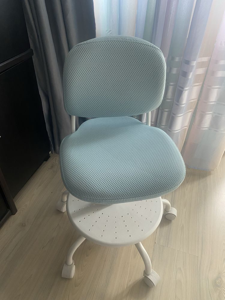 Vand scaun birou copii Ikea