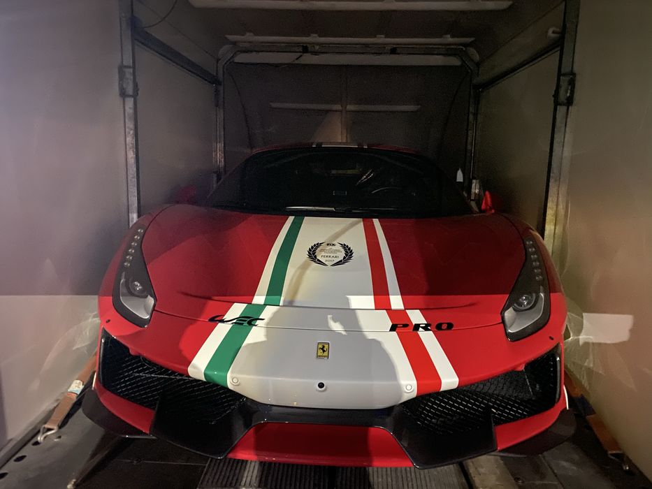 Remorca transport auto acoperit