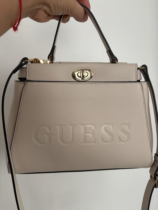 Сумка от Guess новая