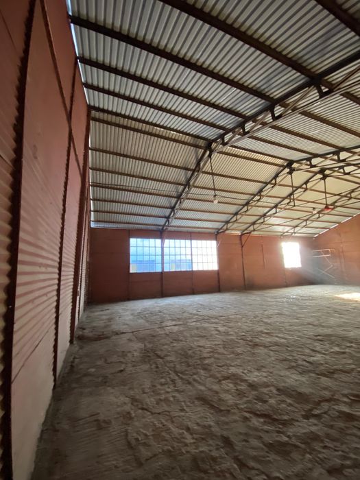 Hala/Depozit/Spatiu industrial/comercial de inchiriat - 216 MP - Husi