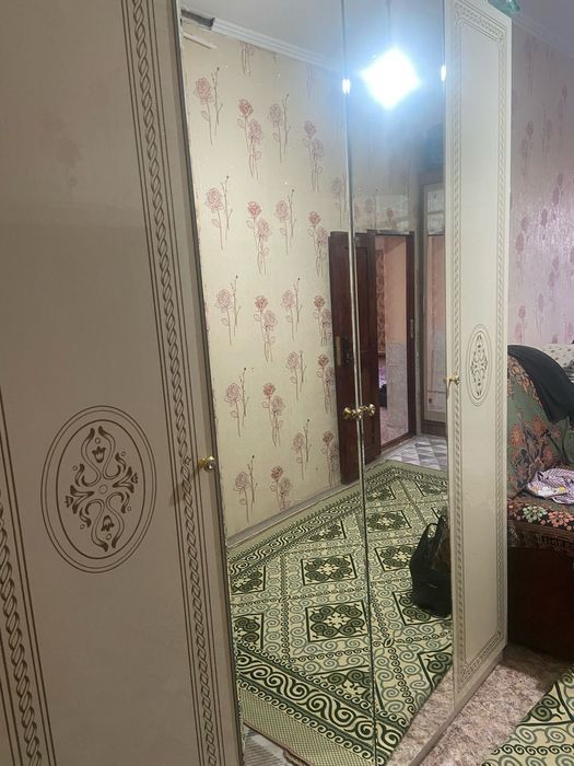 Продам шифонер 4х дверный и кровать