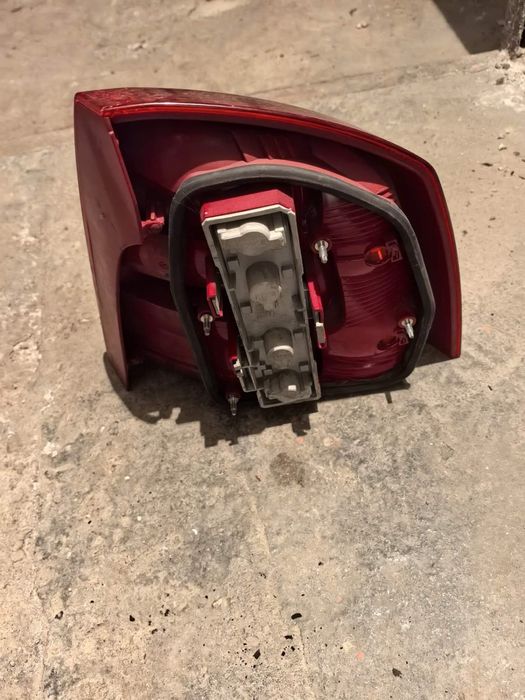 Продавам части Шкода Октавия 2