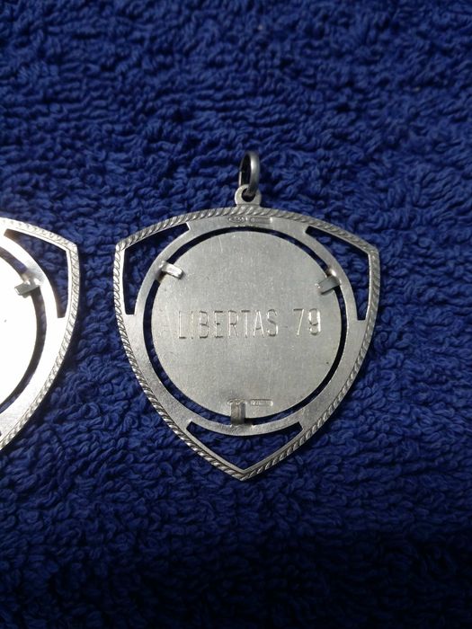 Pandativ/medalion cu moneda/medalie argint masiv italia