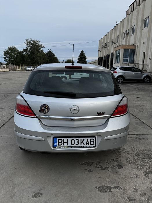 Opel Astra  1.6 benzina