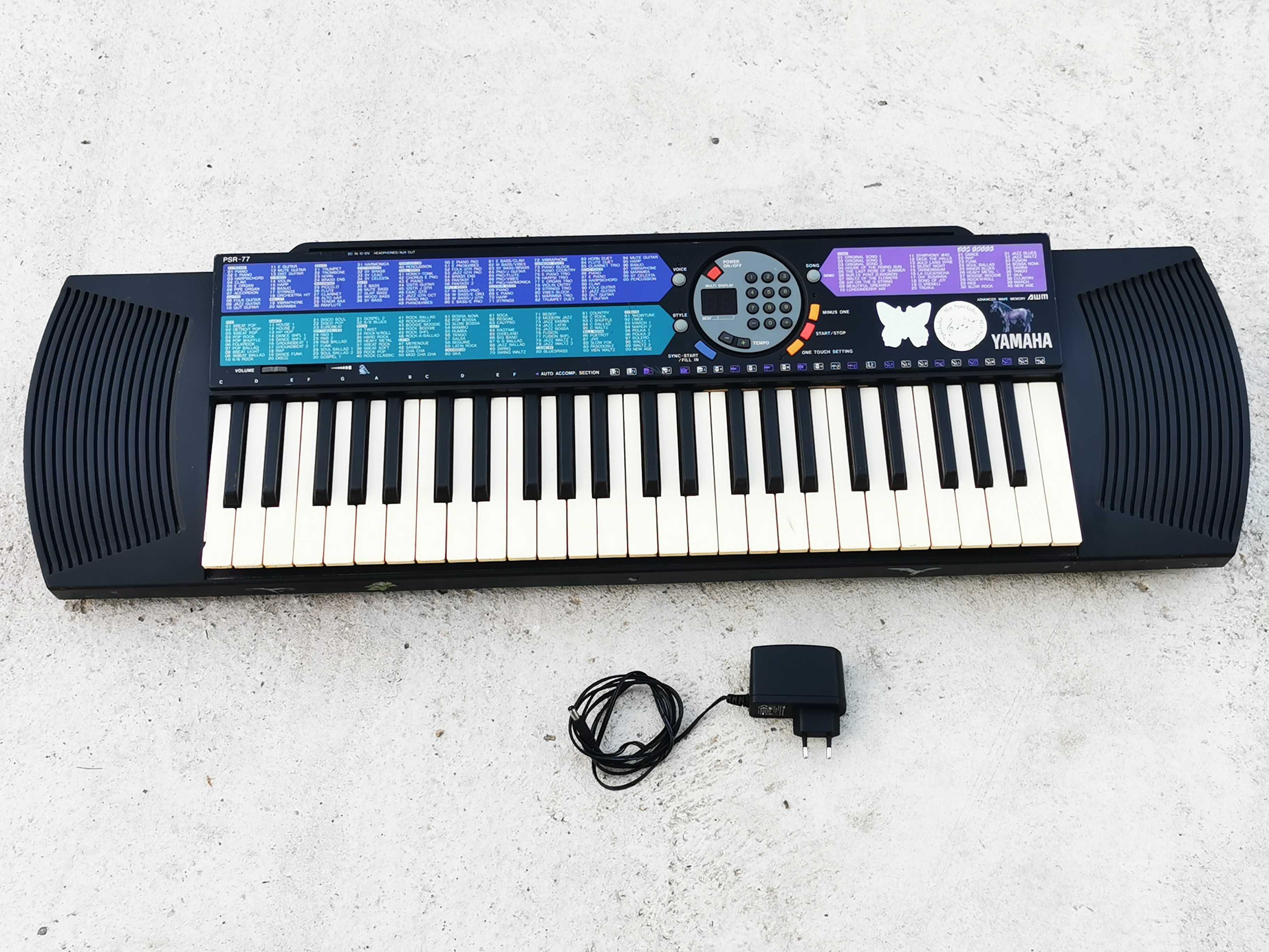 Orga Yamaha PSR - 77