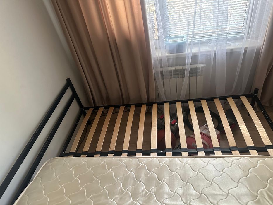 Продам двухспальную кроват