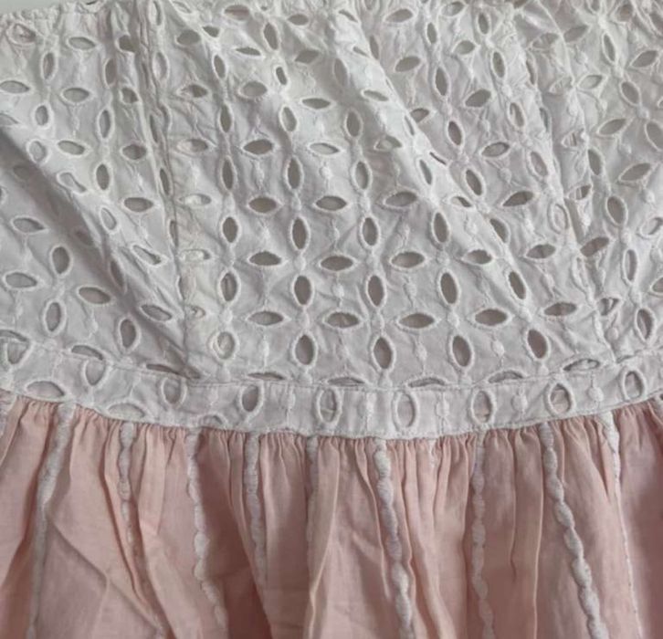 Rochie superbă cu broderie H&M ediție limitată