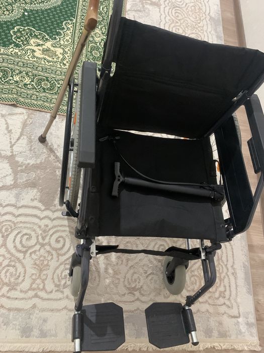 Коляска инвалидный