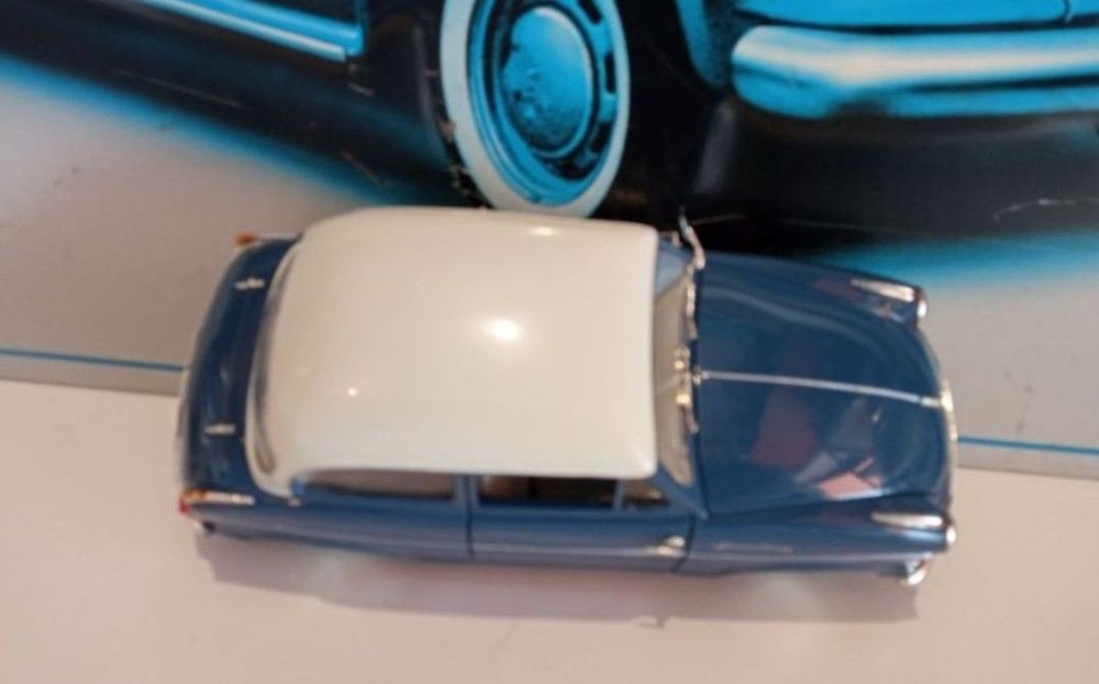 Macheta auto Lloyd Alexander TS 1:18, scara 1/18