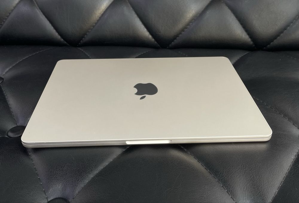 Apple MacBook Air M2 2022 года в идеальном состояние