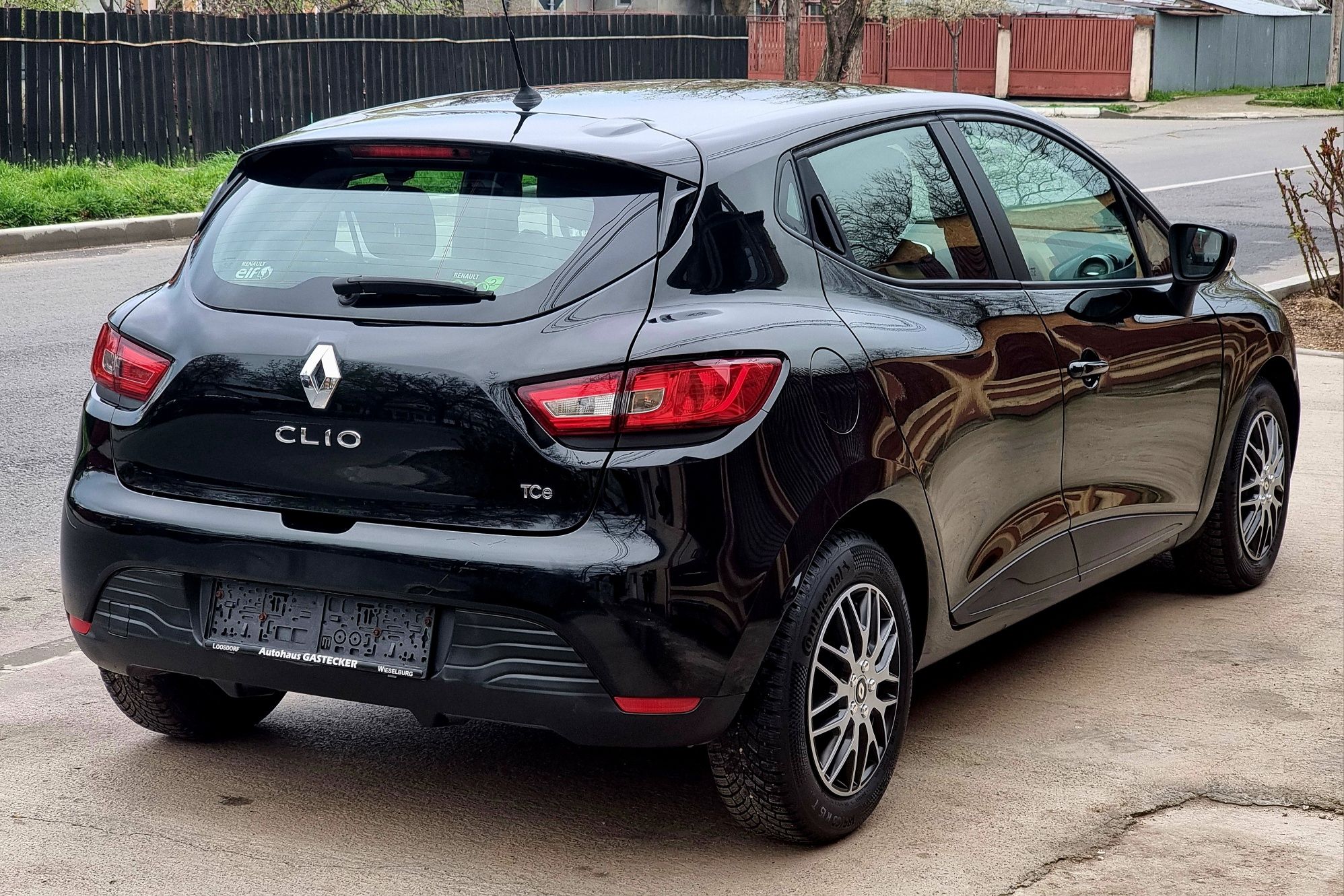 RENAULT CLIO 0.9 Benzina An 2013
