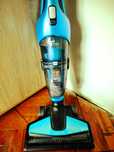 Безкабелна прахосмукачка Philips PowerPro Aqua