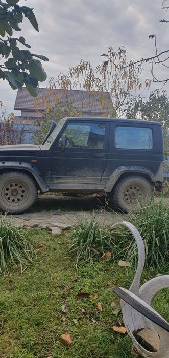 Vând Suzuki Samurai 2001