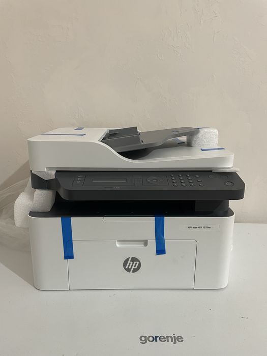 МФУ HP Laser MFP 137fnw (многофункциональный лазерный принтер).