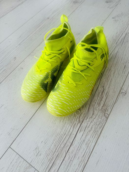 Adidasi fotbal - crampoane, marime 37