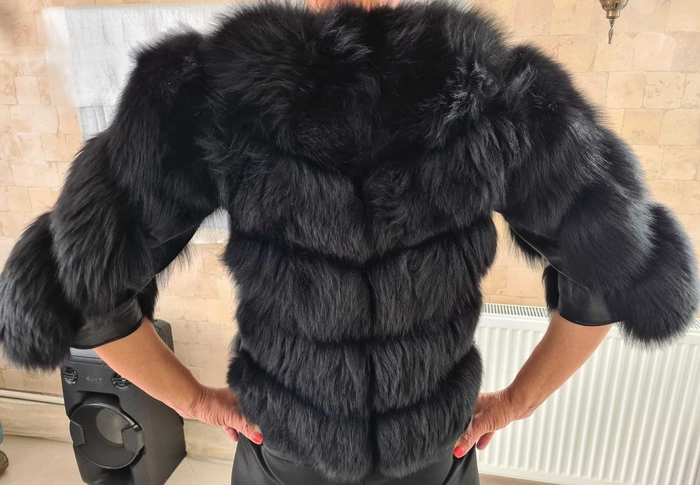 Haina Blana vulpe MODEL 2 in 1 neagra nouă dama