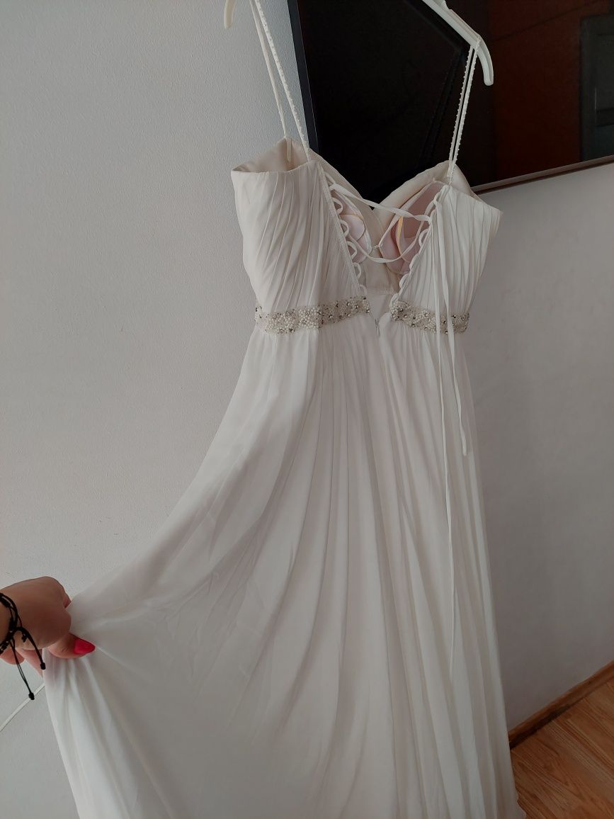 Rochie mireasa mărimea 48