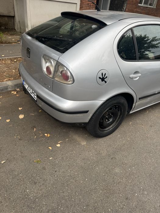 Seat leon………………,