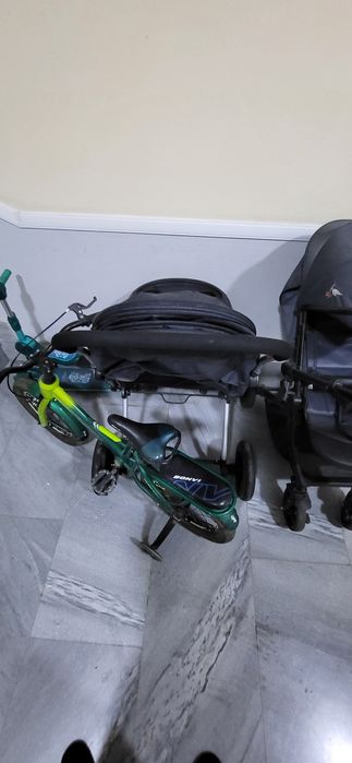 Продается коляска, состояние хорошее