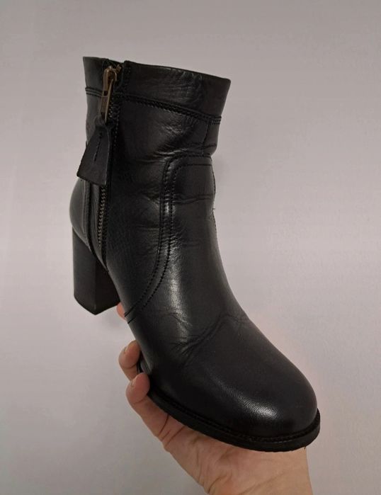 Ghete din piele Bueno Istanbul