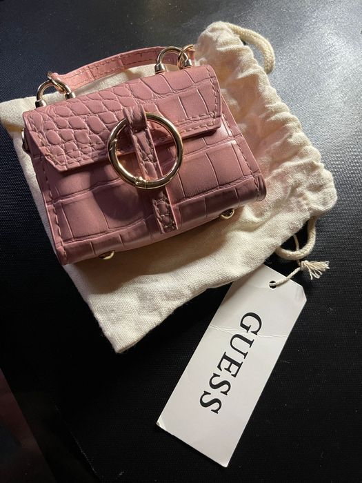 Minibag Guess gentuta mini roz.