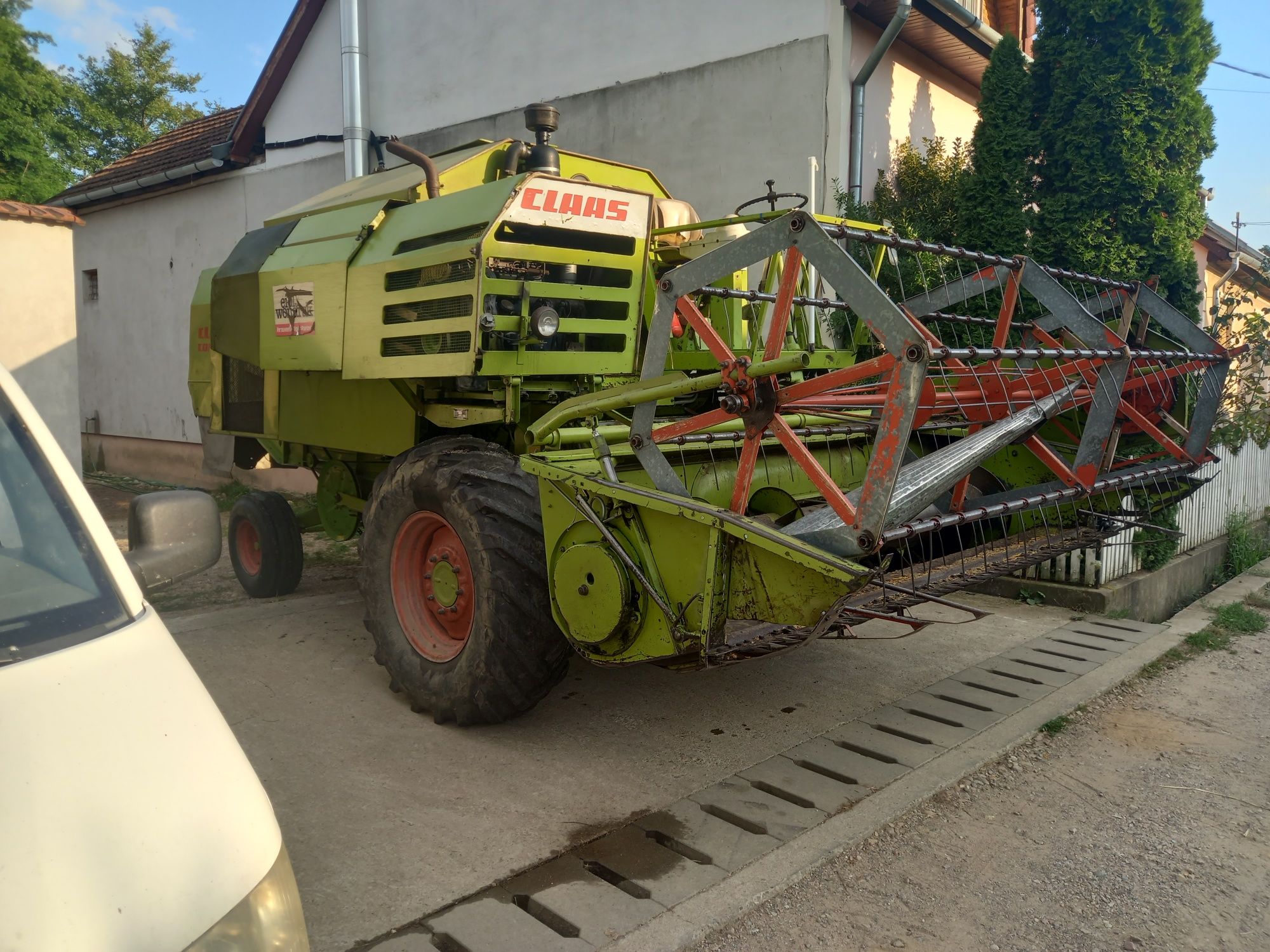 Vând combină claas consul.