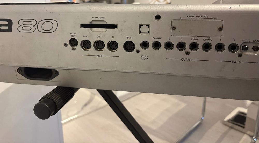Клавир Korg Pa 80