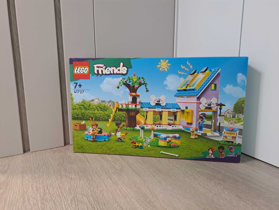 LEGO Friends - Centrul de salvare a cainilor, 617 piese, 7+