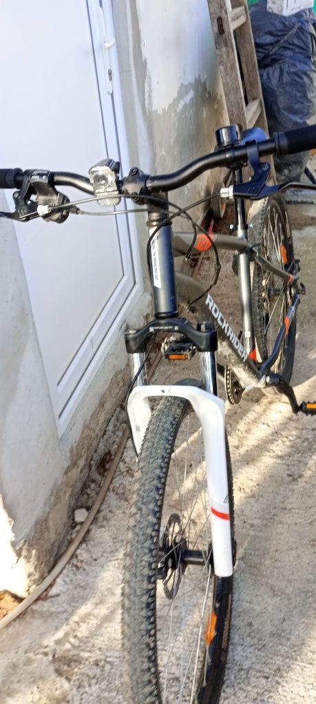 Vând bicicletă ROCKRIDER