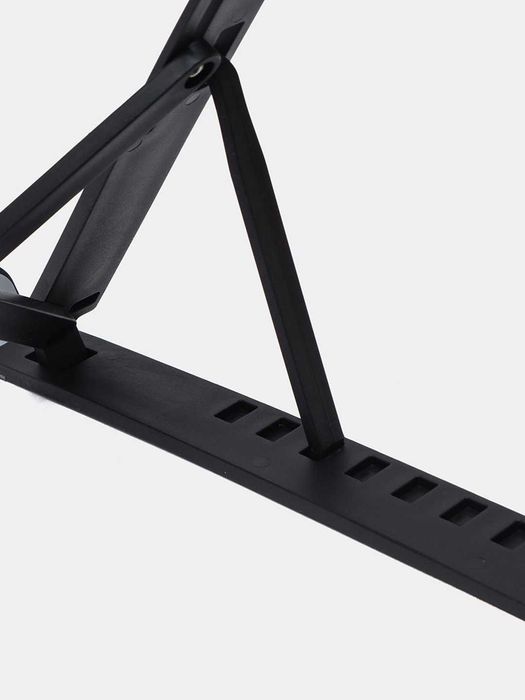 Подставка для планшетов и телефонов из пластика