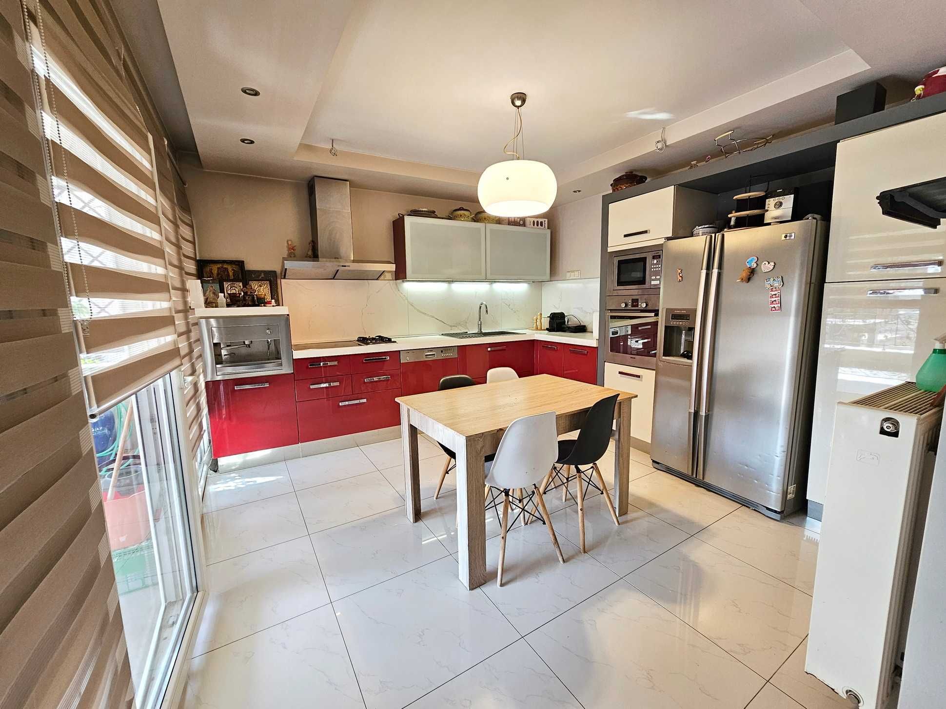 ПРОДАВА се самостоятелна къща 328кв.м в ПОТАМУДИЯ на Кавала (код 8071)