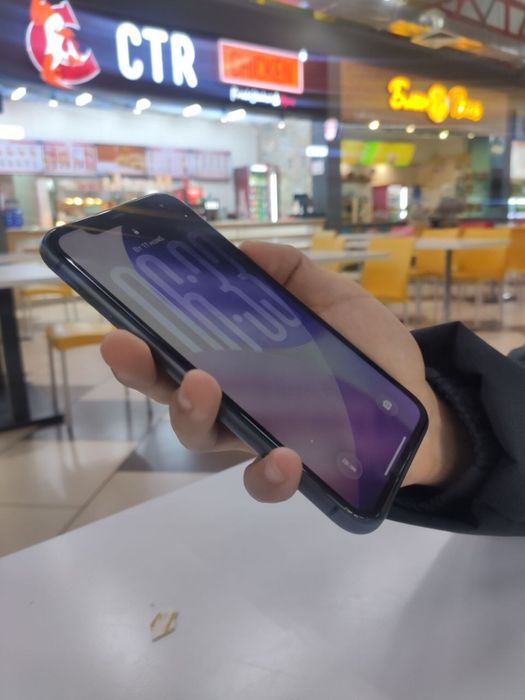 iPhone 11 | 64GB | 81%