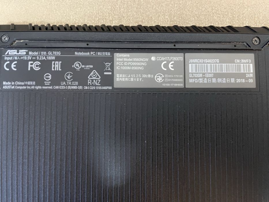 Laptop ASUS ROG Strix GL703GM 17,3″ FHD 120Hz, i7-8750H, GTX 1060