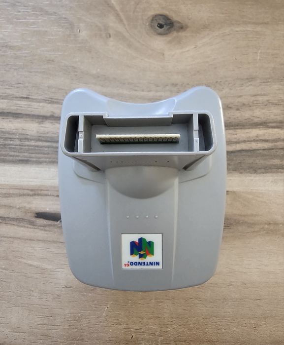 Продавам Transfer Pak за GBA към N64