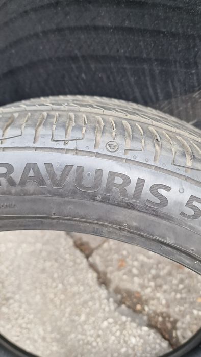 Продавам 4 броя летни гуми 255/40 R19 Y XL