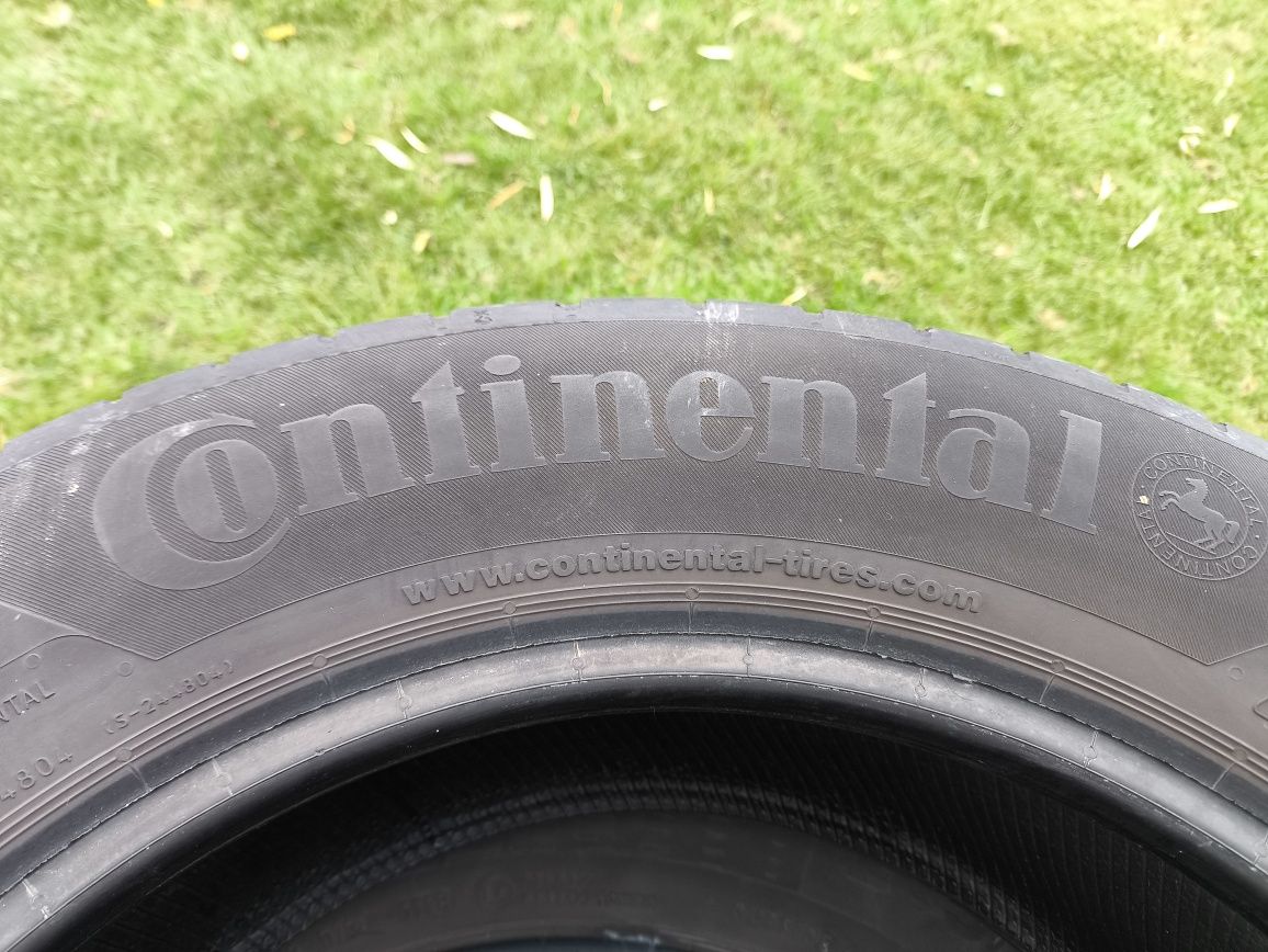Vând cauciucuri vara Continental 205 60 R16
