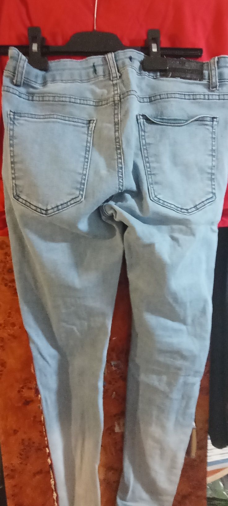 Blugi.   băieții  noi Grace park
