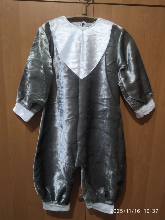 Новогодний костюм Зайца