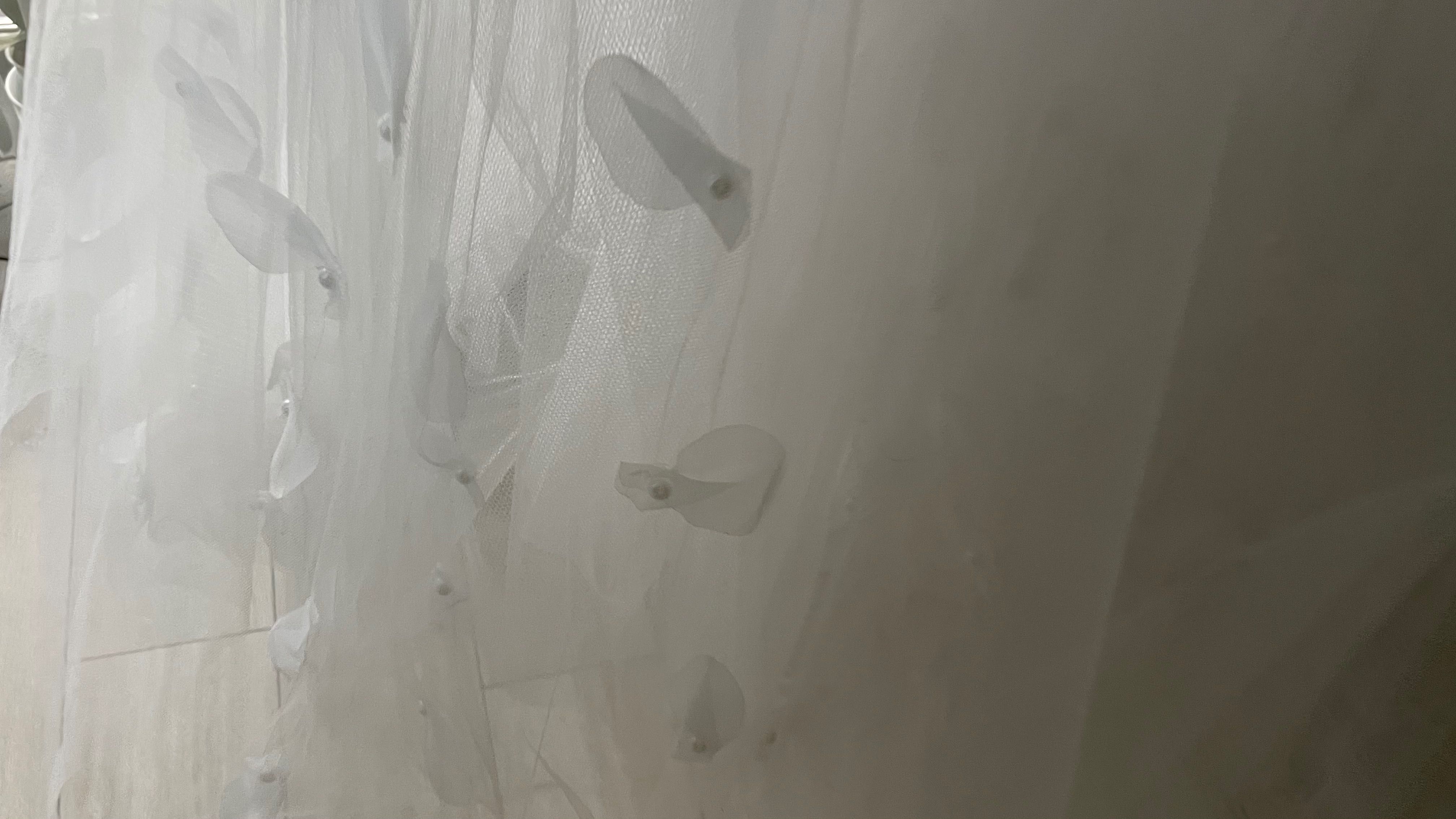 Шаферска рокля за дете/ бяла рокля с перли и цветчета