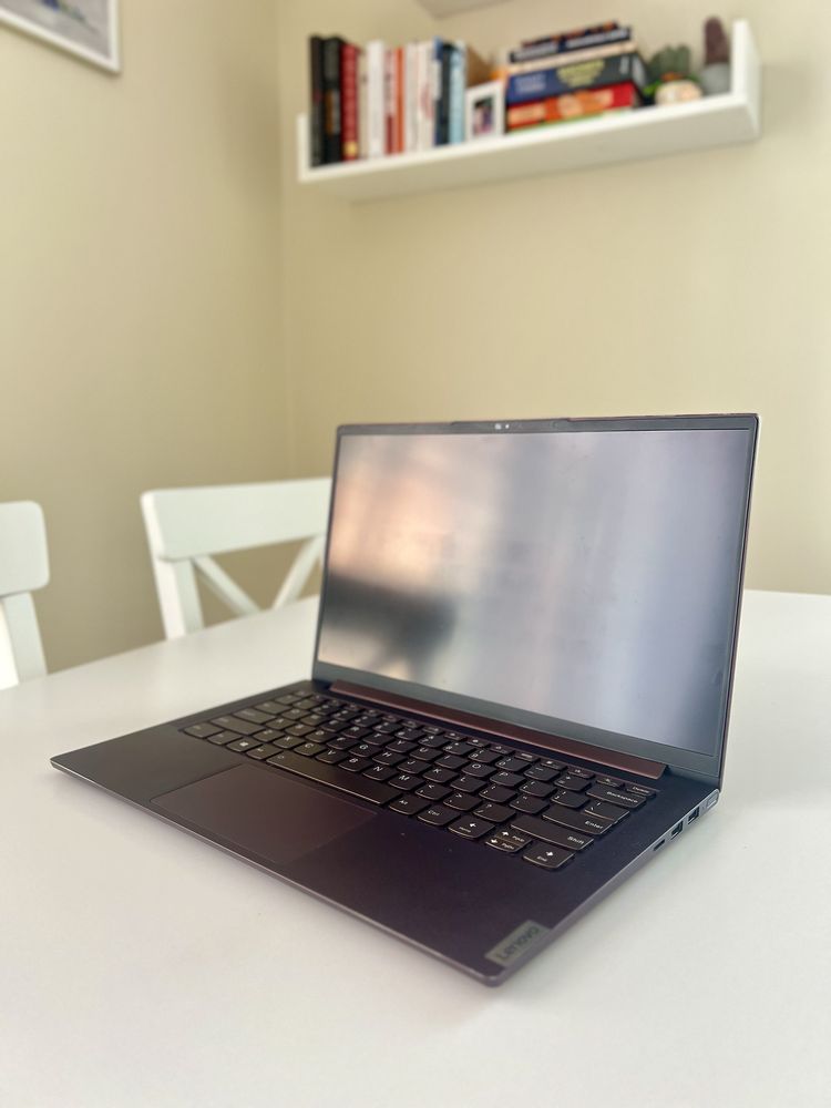 Лаптоп Lenovo Yoga Slim 7 14”