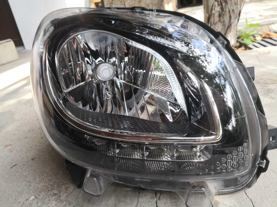 Фар Smart forfour W453 десен LED Оригинален