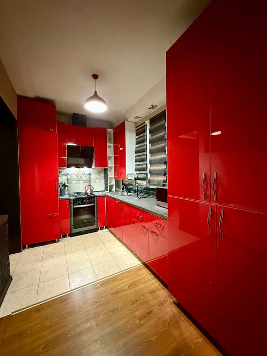 Продам 4/4/9 105м2, ор-р: Аэропорт Корзинка