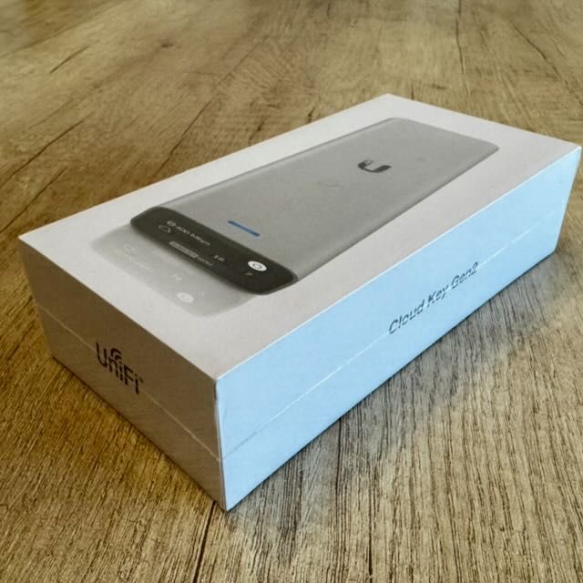 2x Access Point Unifi AP AC Long Range + Cloud Key Gen2 SIGILAT