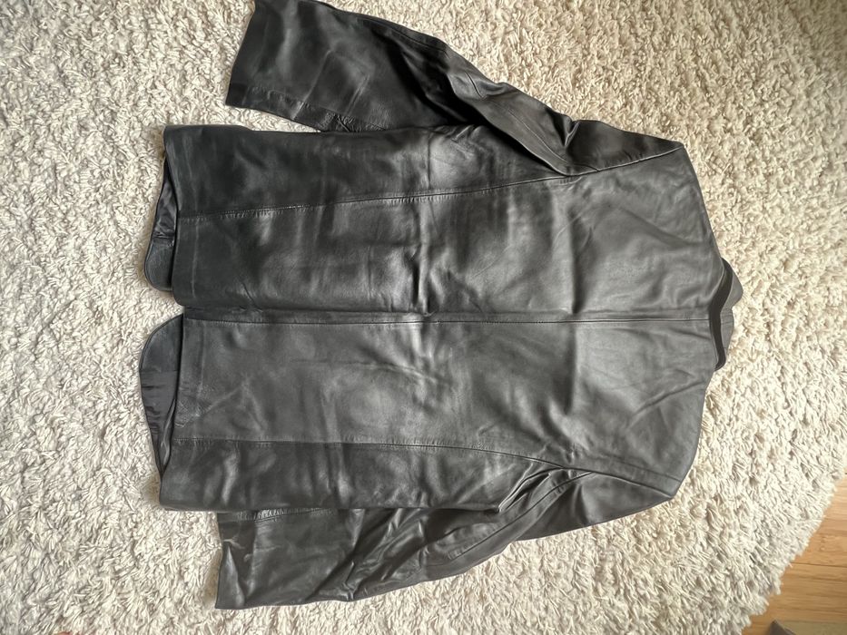 Geaca  bărbătească din piele naturală, nouă. Mărimea L.